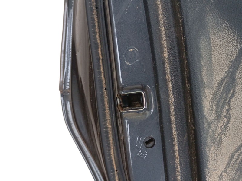 Recambio de puerta trasera izquierda para kia stonic (yb) 1.6 crdi referencia OEM IAM 77003H8401  