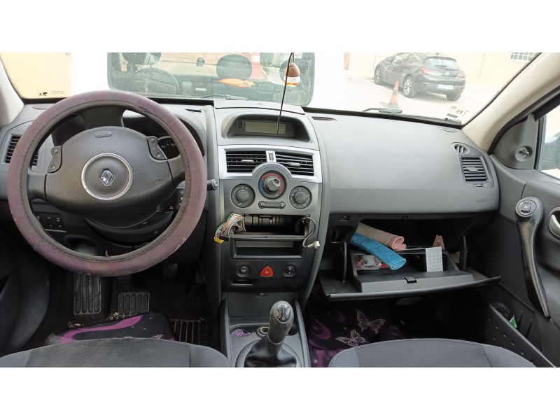renault megane ii sedán (lm0/1_) del año 2008