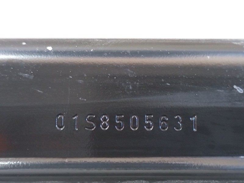 Recambio de refuerzo paragolpes trasero para volkswagen golf sportsvan vii (am1, an1) 1.0 tsi referencia OEM IAM  01S8505631 