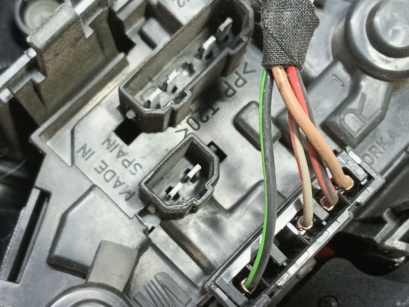 Recambio de piloto trasero derecho para seat leon (1m1) 1.6 16 v referencia OEM IAM 1M694511201C  