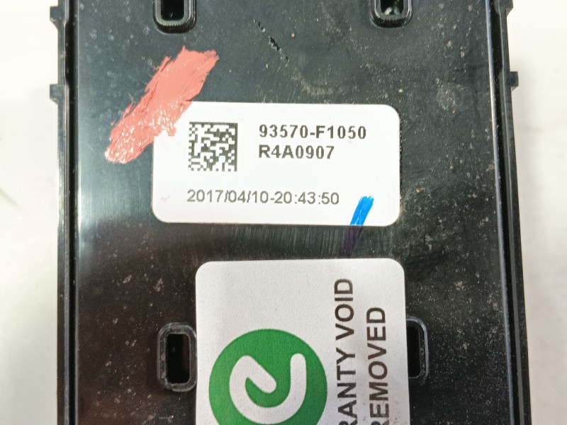 Recambio de mando elevalunas delantero izquierdo para kia sportage iv (ql, qle) 1.6 gdi referencia OEM IAM 93571F1200  