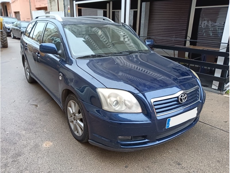 toyota avensis station wagon (_t25_) del año 2004