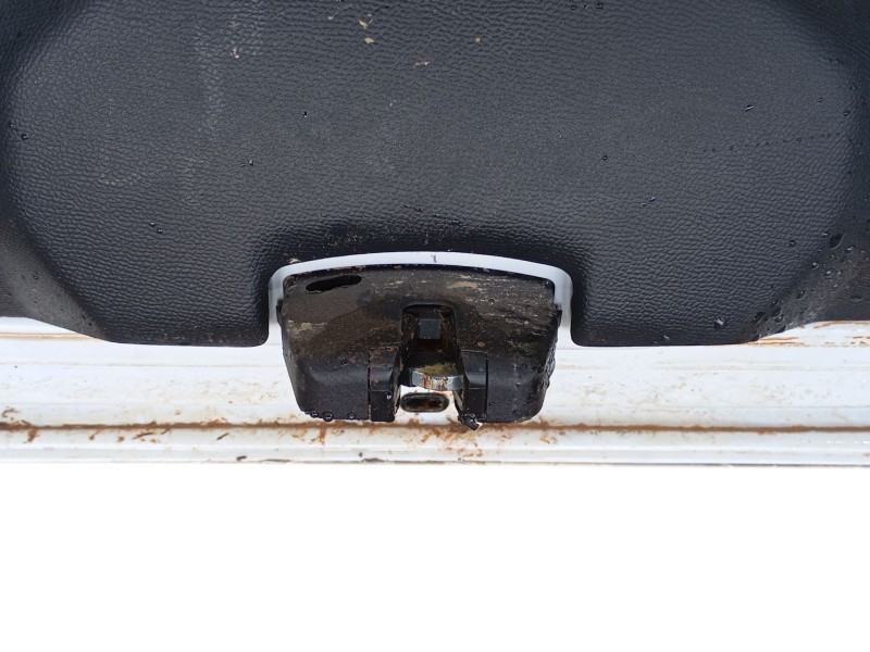 Recambio de porton trasero para peugeot 2008 ii (ud_, us_, uy_, uj_, ur_, uc_) 1.2 puretech 100 referencia OEM IAM 9831045880  