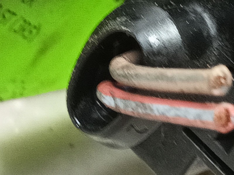 Recambio de inyector para seat exeo st (3r5) 2.0 tdi referencia OEM IAM   