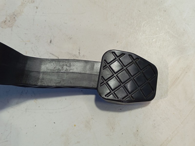 Recambio de pedal embrague para audi q2 (gab, gag) 1.6 tdi referencia OEM IAM   