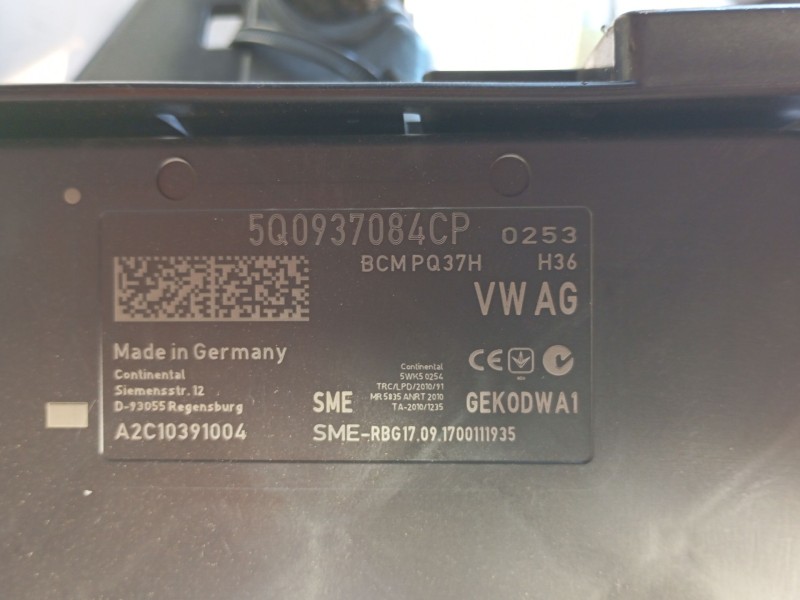 Recambio de caja reles / fusibles para audi q2 (gab, gag) 1.6 tdi referencia OEM IAM 5Q0937125H / 5Q0937615C  