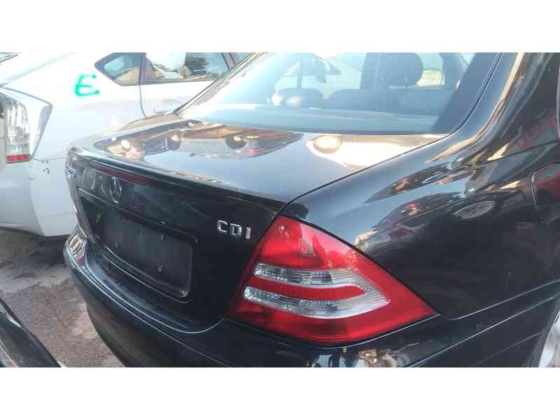 Recambio de porton trasero para mercedes-benz clase c (w203) c 220 cdi (203.008) referencia OEM IAM   