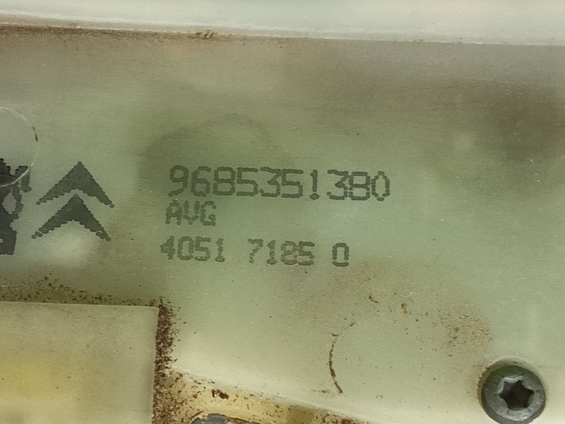 Recambio de cerradura puerta delantera izquierda para citroën c4 ii (nc_) 1.6 bluehdi 100 referencia OEM IAM 9135HQ  