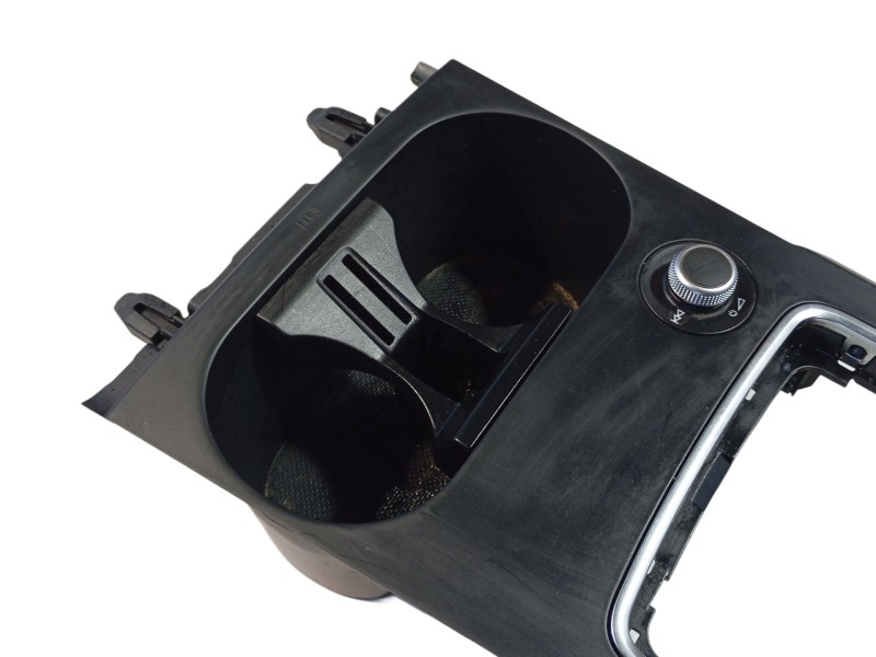 Recambio de consola central para audi q2 (gab, gag) 1.6 tdi referencia OEM IAM   