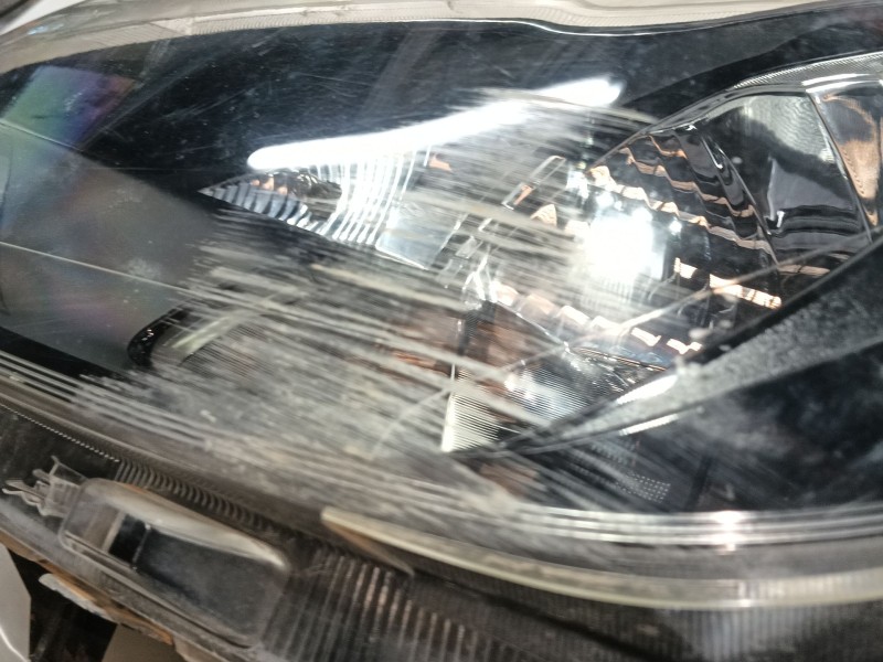 Recambio de faro izquierdo para ford ka+ iii (uk, fk) 1.2 ti-vct referencia OEM IAM 2046799  