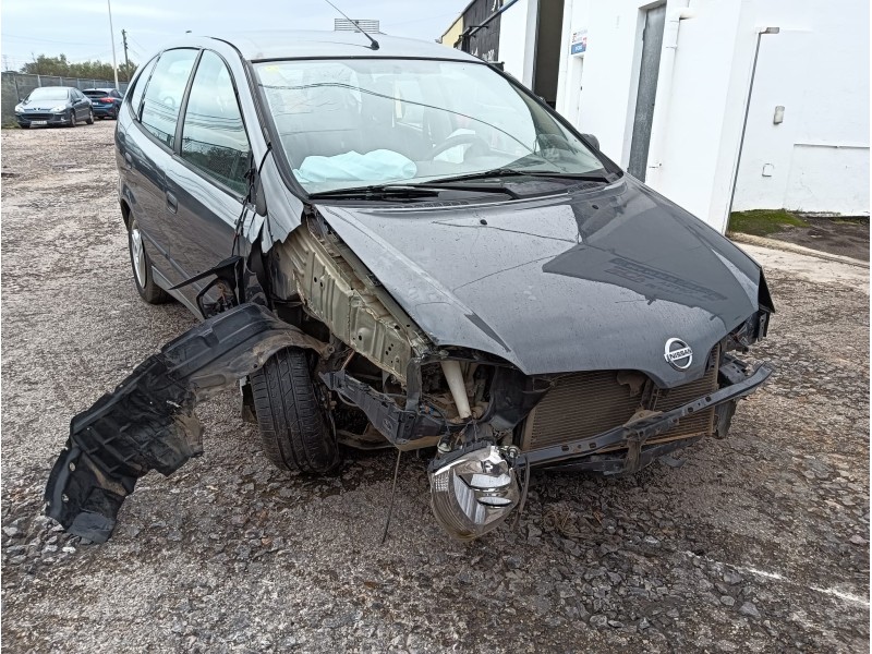 nissan almera tino (v10) del año 2005