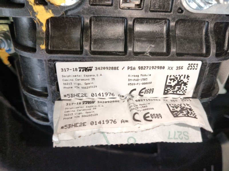 Recambio de salpicadero para opel crossland x / crossland (p17, p2qo) 1.2 (75) referencia OEM IAM YQ008065YX 5BHE2E0141976 