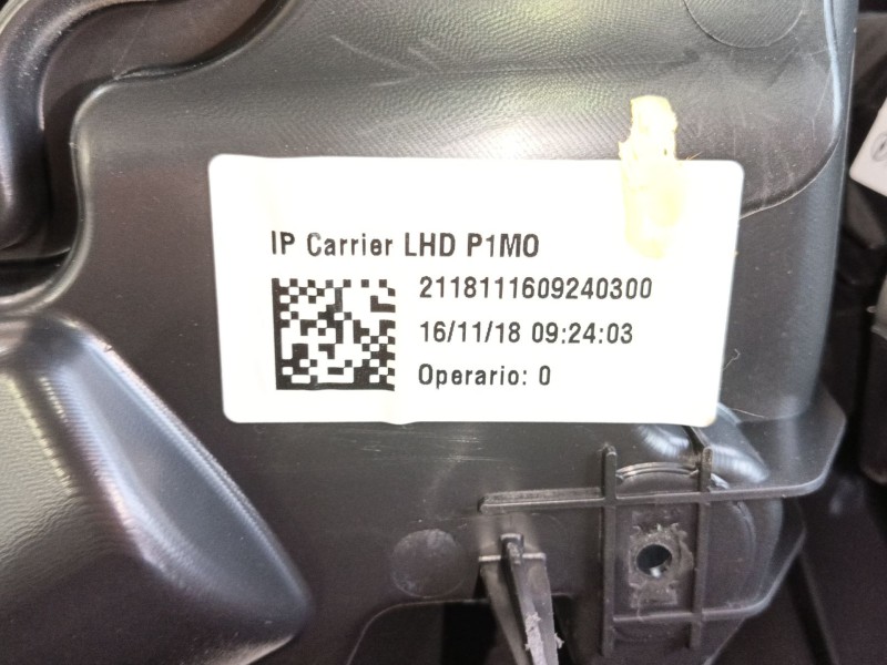 Recambio de salpicadero para opel crossland x / crossland (p17, p2qo) 1.2 (75) referencia OEM IAM YQ008065YX 5BHE2E0141976 