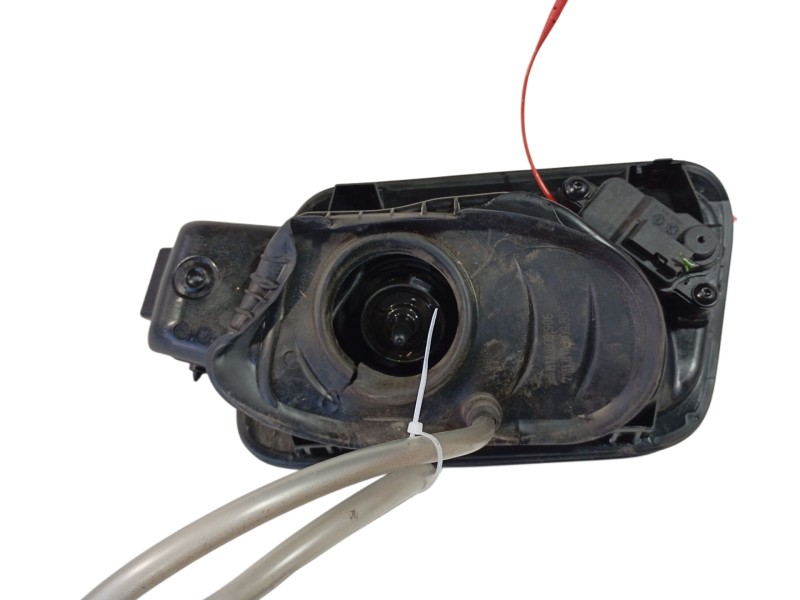 Recambio de tapa exterior combustible para audi q2 (gab, gag) 1.6 tdi referencia OEM IAM   