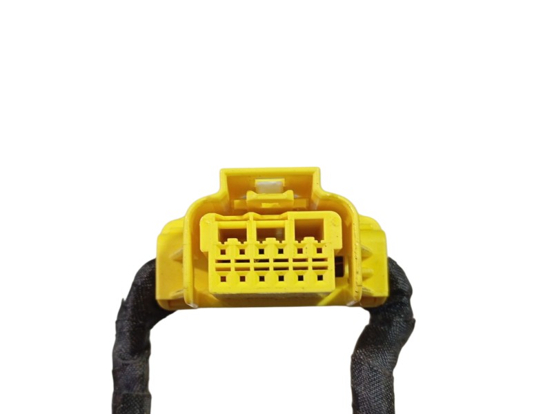 Recambio de volante para audi q2 (gab, gag) 1.6 tdi referencia OEM IAM  62725180A 