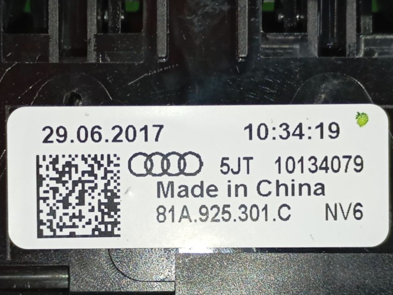 Recambio de warning para audi q2 (gab, gag) 1.6 tdi referencia OEM IAM  81A925301C 