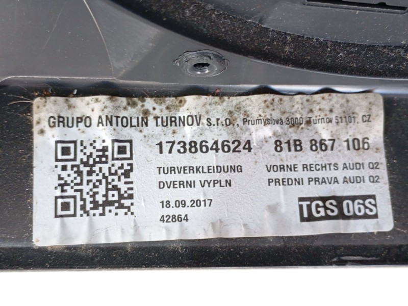 Recambio de guarnecido puerta delantera derecha para audi q2 (gab, gag) 1.6 tdi referencia OEM IAM   