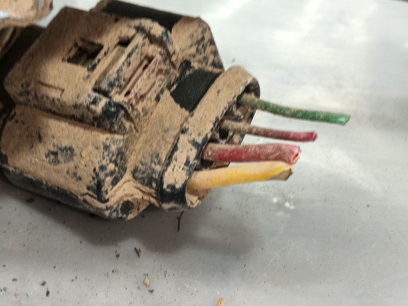 Recambio de motor limpia delantero para peugeot 2008 ii (ud_, us_, uy_, uj_, ur_, uc_) 1.2 puretech 100 referencia OEM IAM 98247