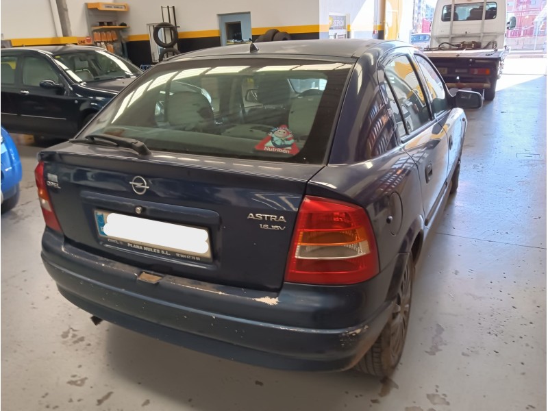 opel astra g hatchback (t98) del año 2001