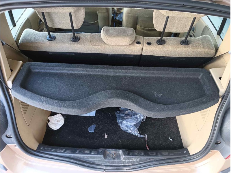 Recambio de bandeja trasera para renault modus authentique referencia OEM IAM 7701061683  