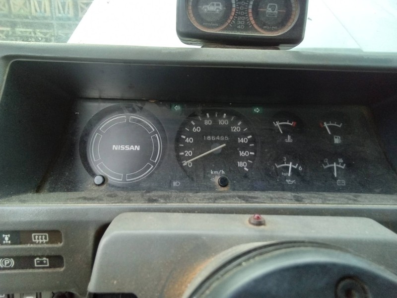 Recambio de cuadro instrumentos para nissan patrol (y260) 2.8 referencia OEM IAM 19538202 19583009 