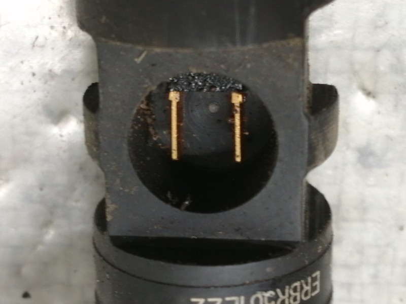 Recambio de inyector para kia carnival 2.9 crdi vgt ex referencia OEM IAM 338004X400  EJBR03902D