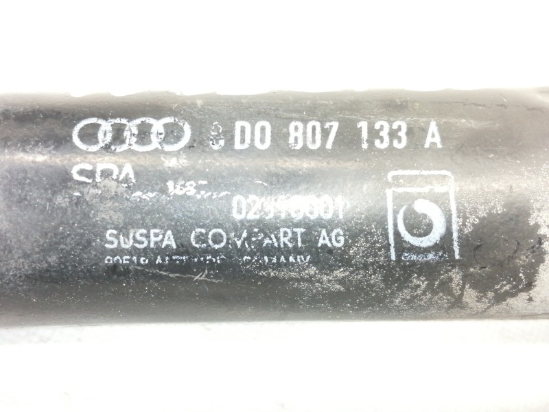 Recambio de refuerzo paragolpes delantero para audi a4 berlina (b5) 1.9 tdi referencia OEM IAM 8D0807133A  