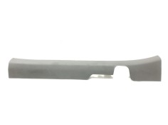 Recambio de moldura para hyundai kona sle 2wd referencia OEM IAM 85880J9000  