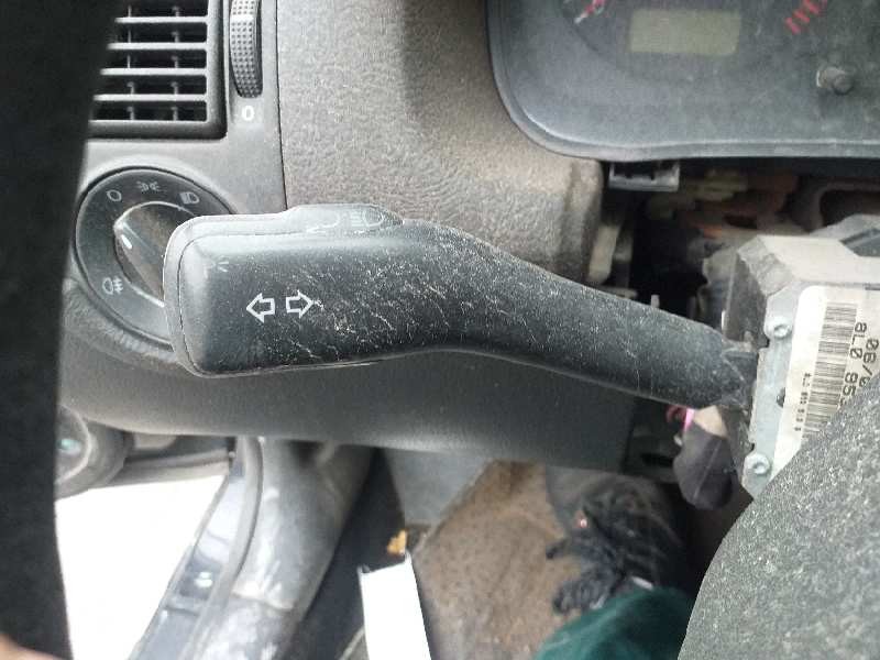 Recambio de mando intermitentes para volkswagen golf iv berlina (1j1) conceptline referencia OEM IAM 8L0953513G  
