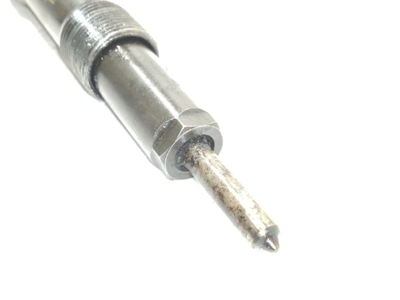 Recambio de inyector para ford mondeo berlina (ge) ghia referencia OEM IAM EJDR00301Z  