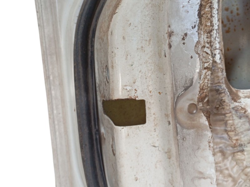 Recambio de puerta delantera izquierda para nissan patrol iii/2 hardtop (k260) 2.8 d referencia OEM IAM   