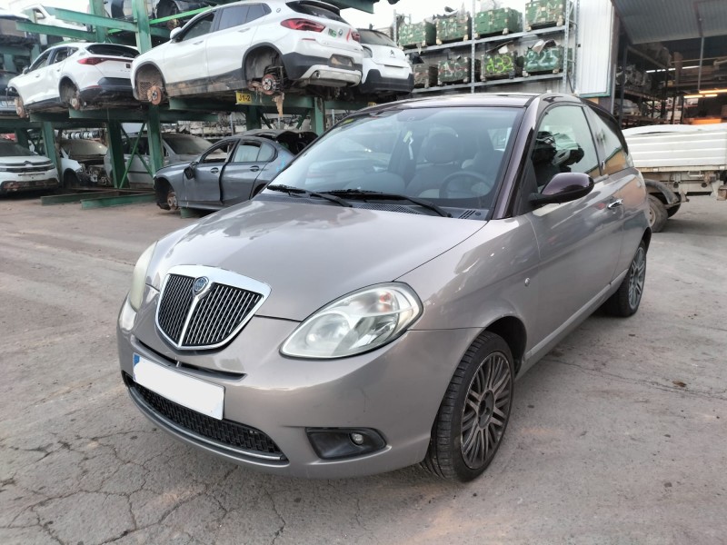 lancia ypsilon (843_) del año 2008