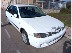 nissan almera i hatchback (n15) del año 2000
