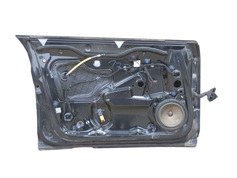 Recambio de puerta delantera izquierda para audi a3 (8p1) 2.0 tdi 16v referencia OEM IAM 8P4831051A  