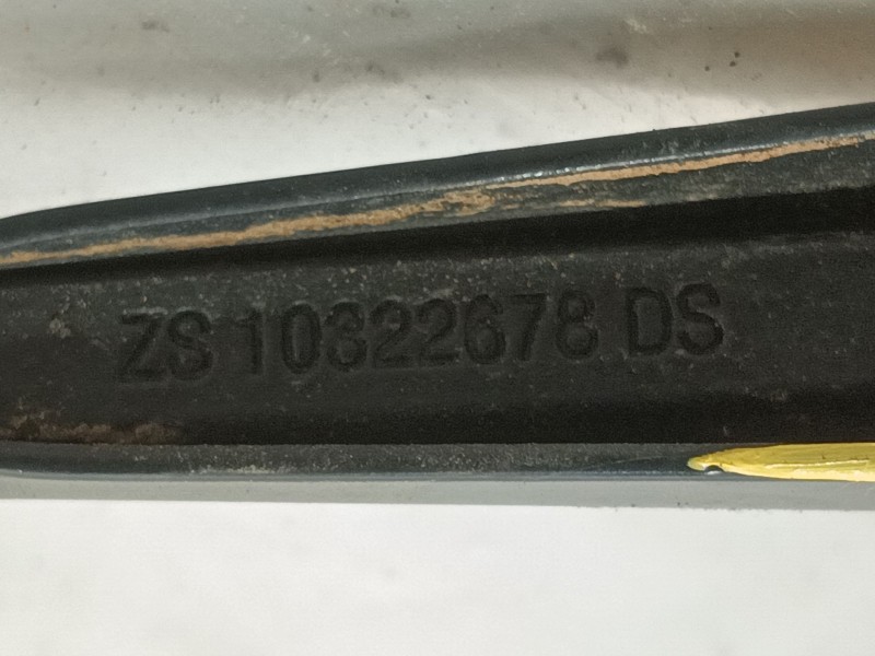 Recambio de brazo limpia delantero izquierdo para mg zs suv (azs1) 1.0 t-gdi referencia OEM IAM   