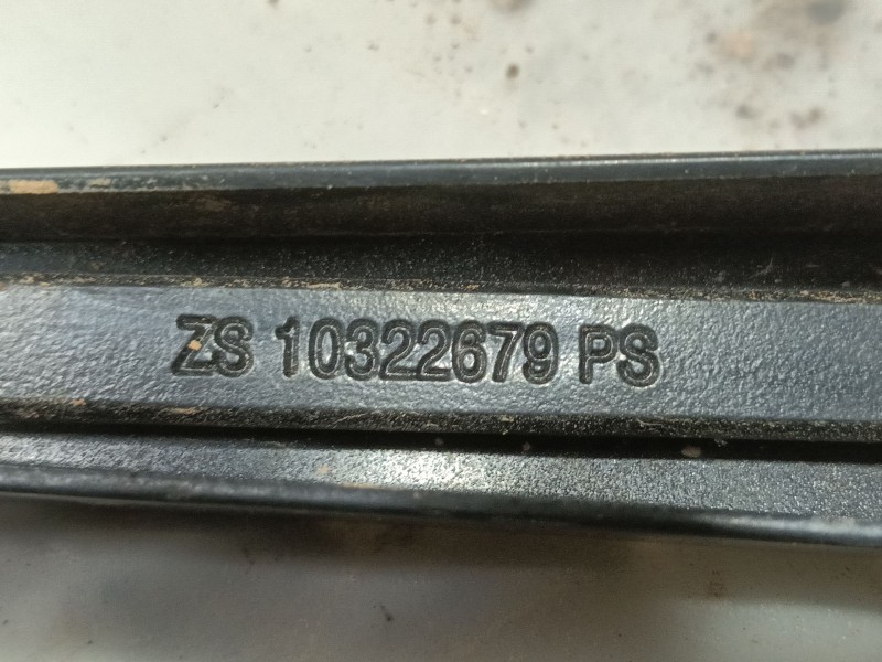 Recambio de brazo limpia delantero derecho para mg zs suv (azs1) 1.0 t-gdi referencia OEM IAM   