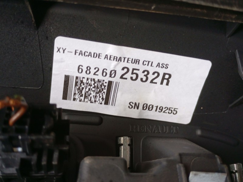 Recambio de salpicadero para renault captur i (j5_, h5_) 1.2 tce 120 referencia OEM IAM 681008208R / 682007825R  