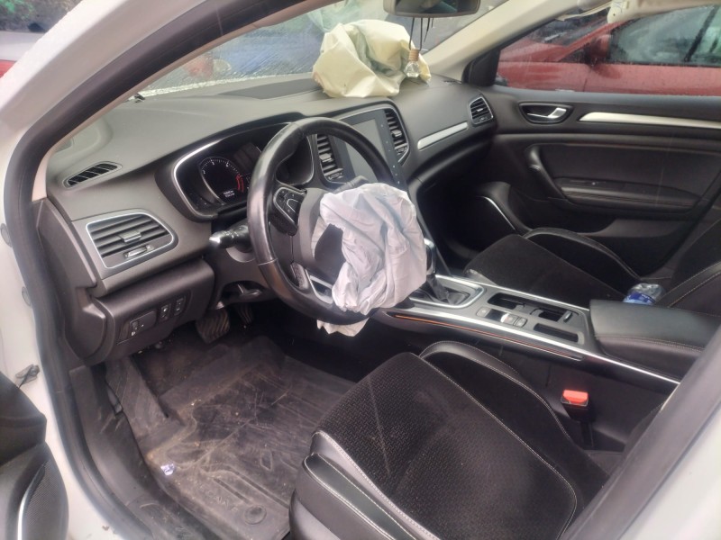 renault megane iv sedán (lva/m/n) del año 2020