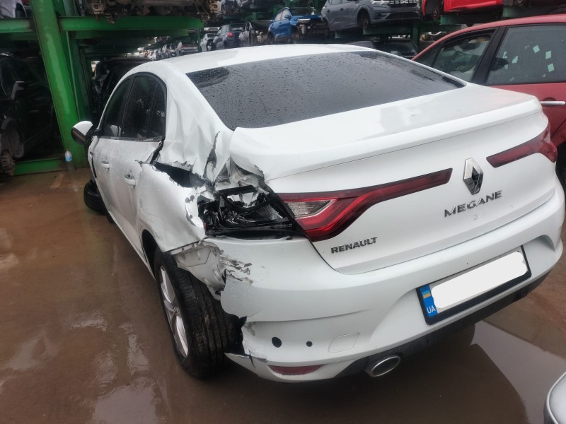 renault megane iv sedán (lva/m/n) del año 2020