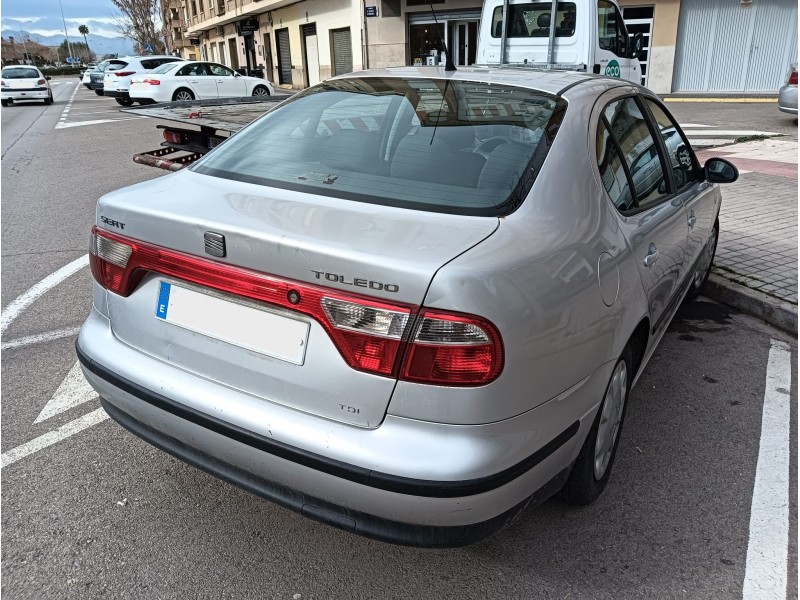 seat toledo ii (1m2) del año 2002