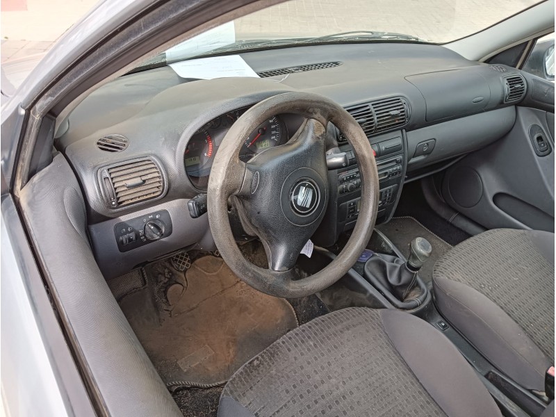 seat toledo ii (1m2) del año 2002