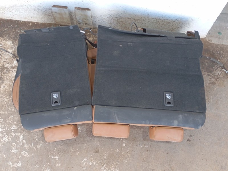 Recambio de asientos traseros para lexus nx (_z1_) 300h awd (ayz15) referencia OEM IAM   