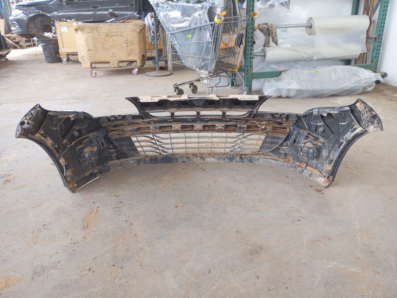 Recambio de paragolpes delantero para renault megane iii hatchback (bz0/1_, b3_) 1.6 16v (bz0h) referencia OEM IAM   