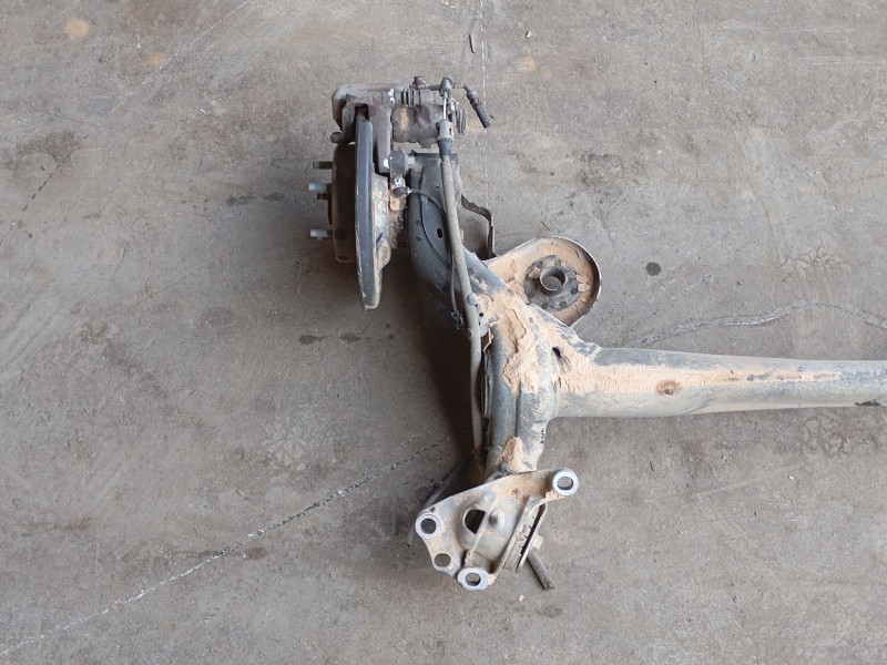 Recambio de puente trasero para opel astra k (b16) 1.4 turbo (68) referencia OEM IAM   