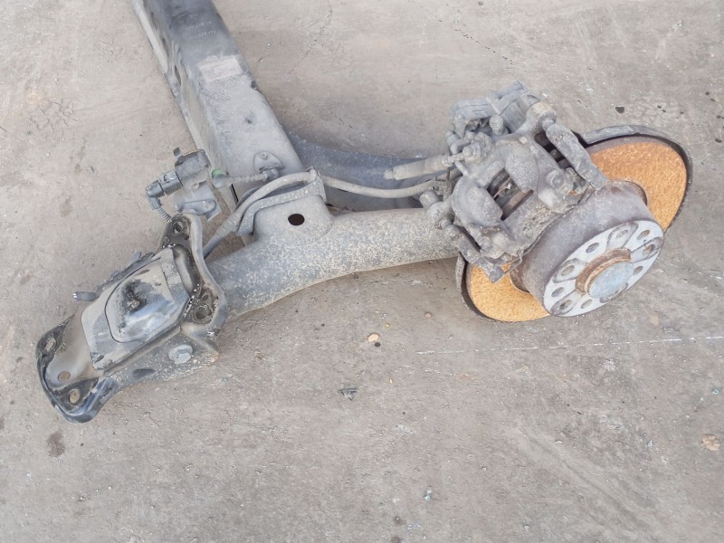 Recambio de puente trasero para audi q2 (gab, gag) 1.6 tdi referencia OEM IAM 5Q0501049BJ  