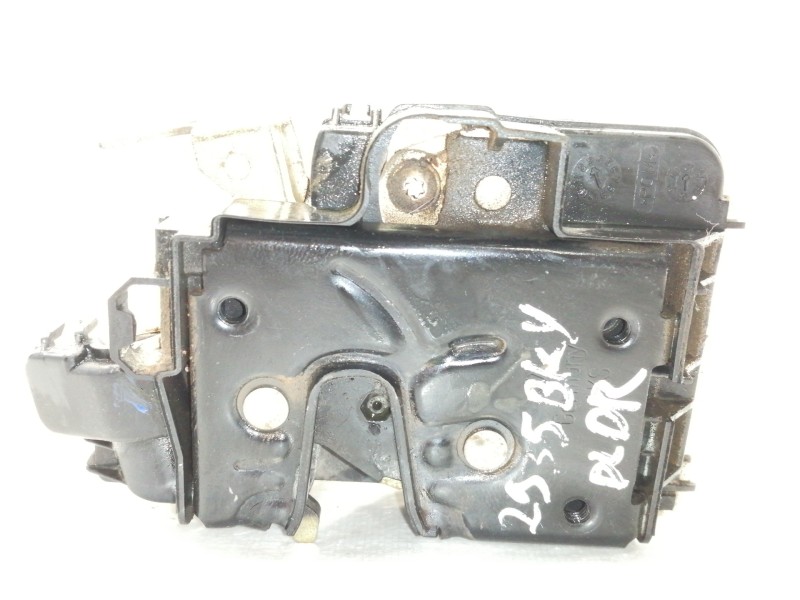 Recambio de cerradura puerta delantera derecha para volkswagen polo berlina (6n2) 1.4 referencia OEM IAM 1HM862154  