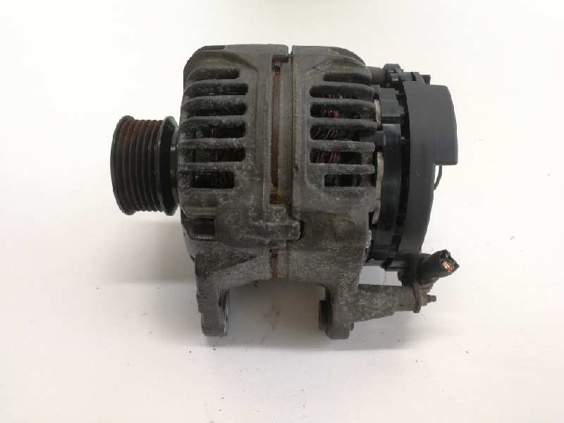Recambio de alternador para skoda octavia berlina (1u2) 1.8 20v slx referencia OEM IAM 028903028D  0124325003