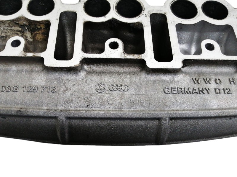 Recambio de colector admision para volkswagen passat berlina (3c2) trendline referencia OEM IAM 03G129713  