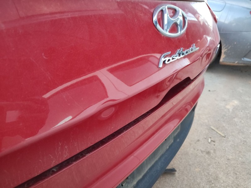 Recambio de porton trasero para hyundai i30 (pde, pd, pden) 1.0 t-gdi referencia OEM IAM 73700G4700  