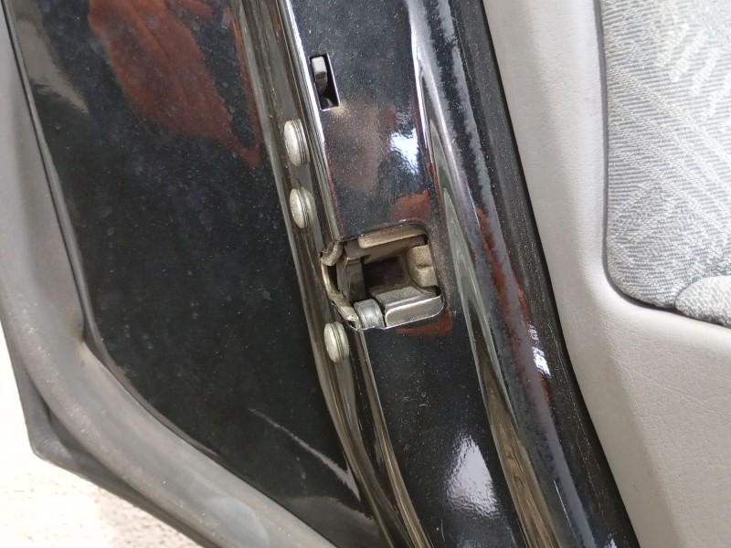 Recambio de puerta trasera izquierda para bmw x5 (e53) 3.0 d referencia OEM IAM 41528256827  